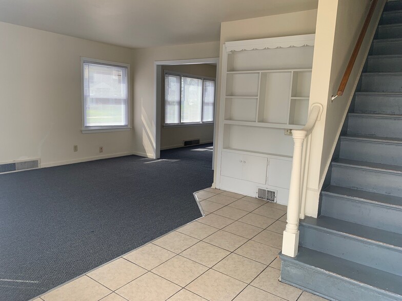 Building Photo - 701 E Rudisill Blvd