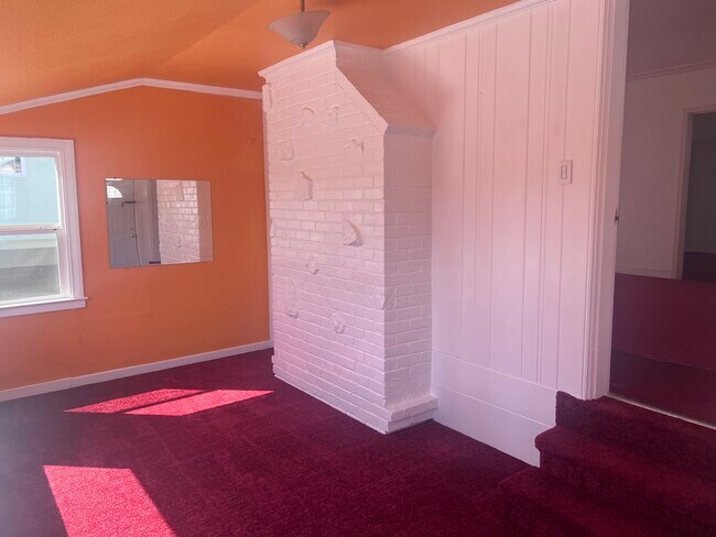 Building Photo - 140 San Benito Ave