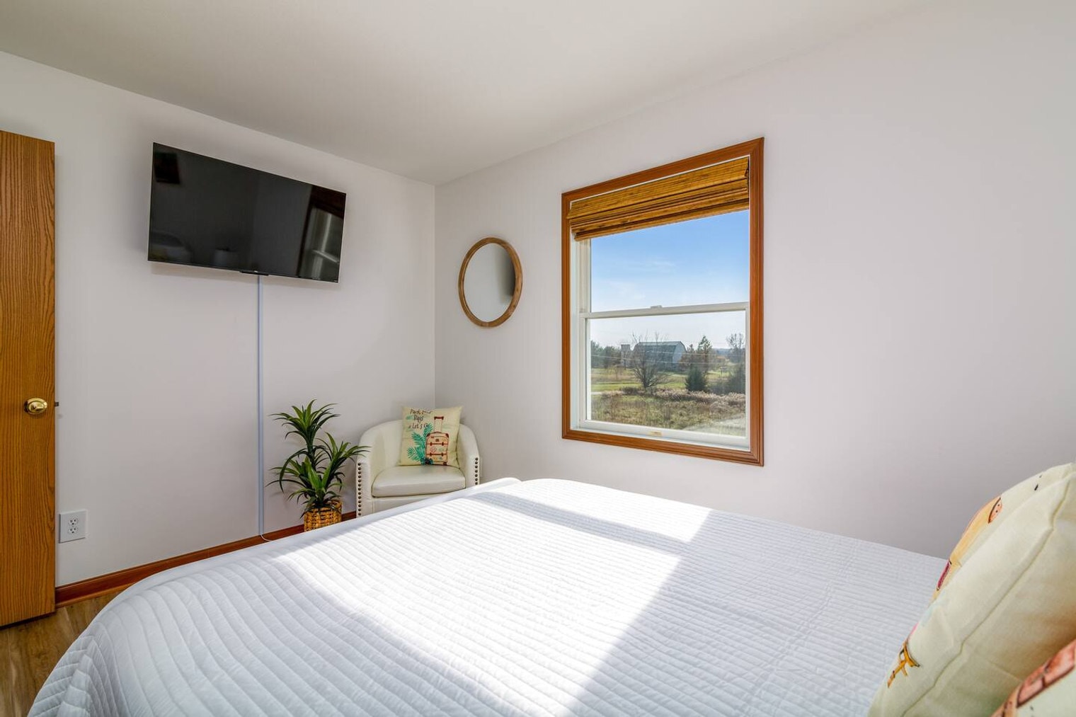 Building Photo - 10268 Cleveland Rd