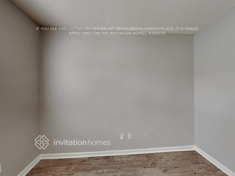 Building Photo - 14809 Falling Waters Dr