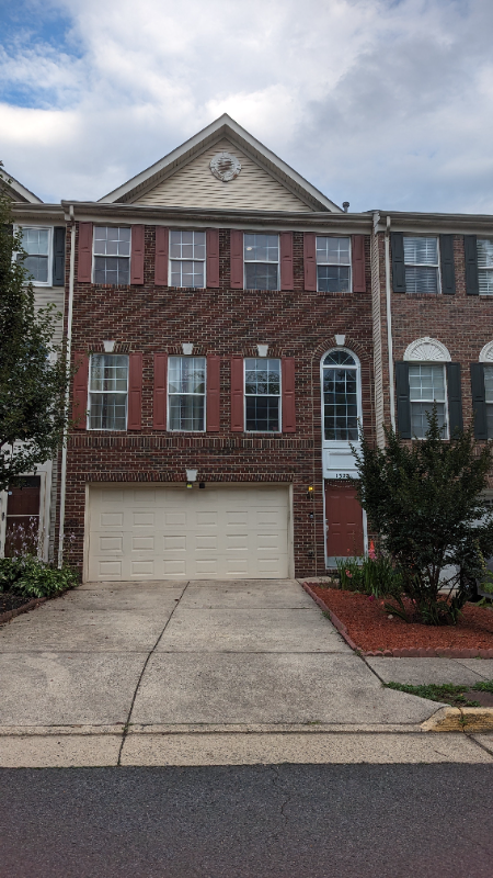 Primary Photo - 13231 Maple Creek Ln