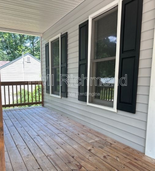 Building Photo - 33 Fairwood Dr