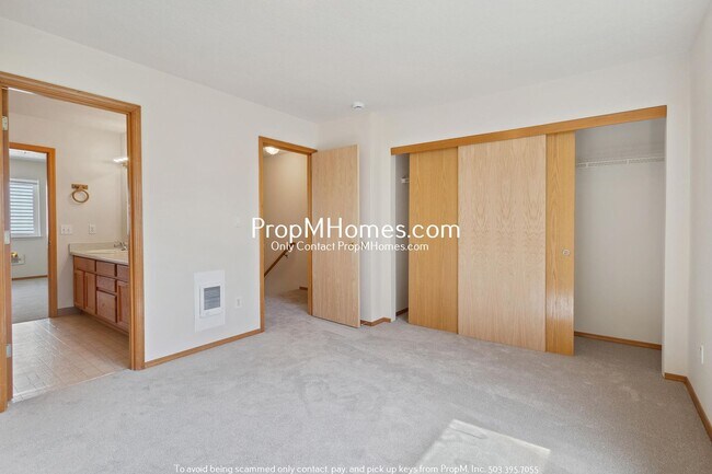 Building Photo - Cozy Two Bedroom Home in SE Portland!