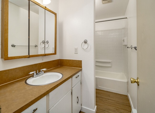 Building Photo - 13314 86 Ave E