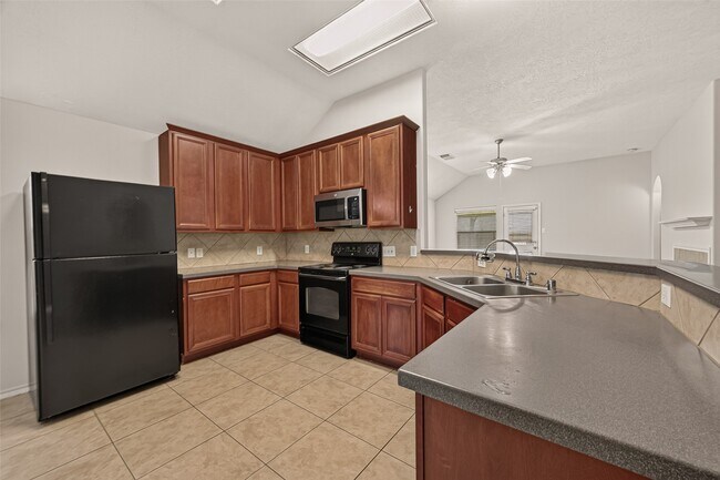 Building Photo - 5006 Juniper Walk Ln
