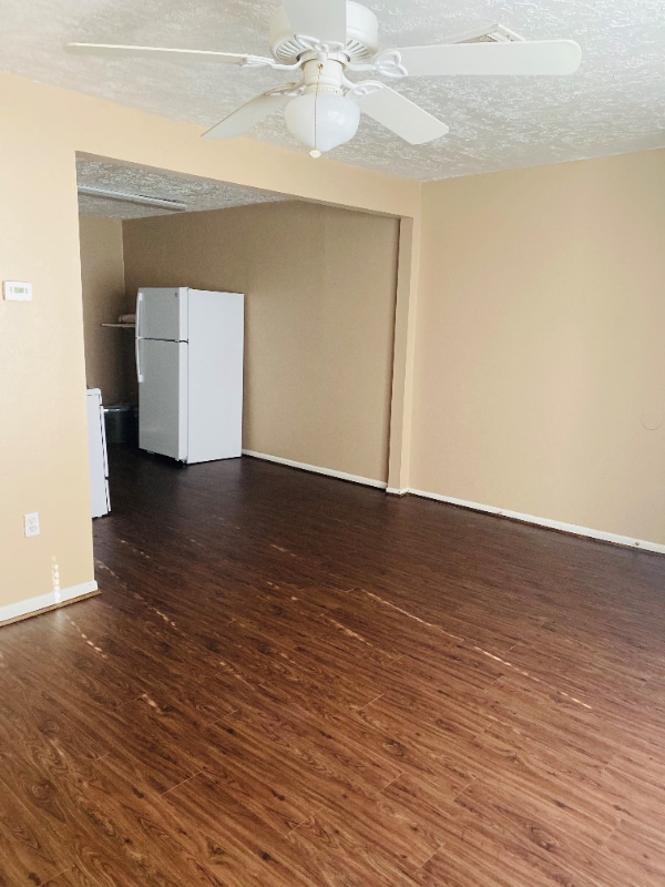 Building Photo - 108 Hardy St