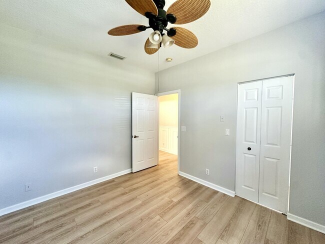 Building Photo - 702 Via Toscana Via