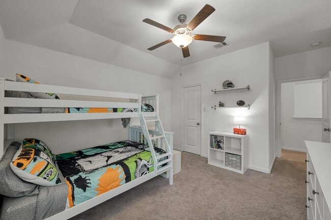 Building Photo - 508 Loft Ct