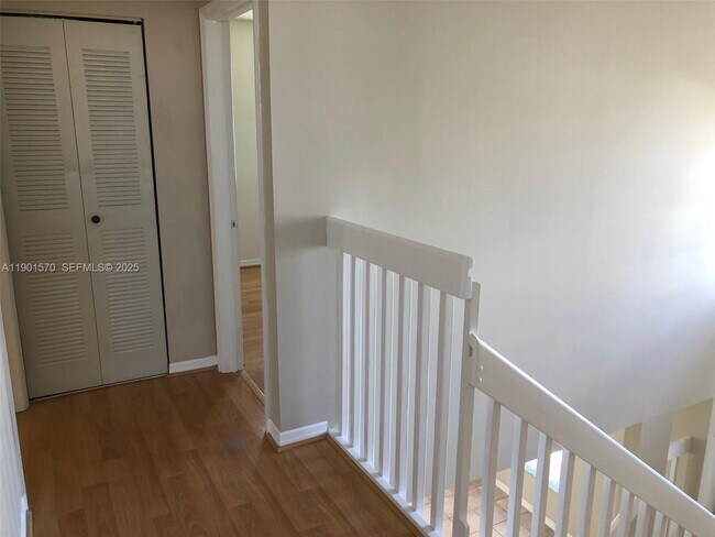 Building Photo - 11274 SW 64th Ln