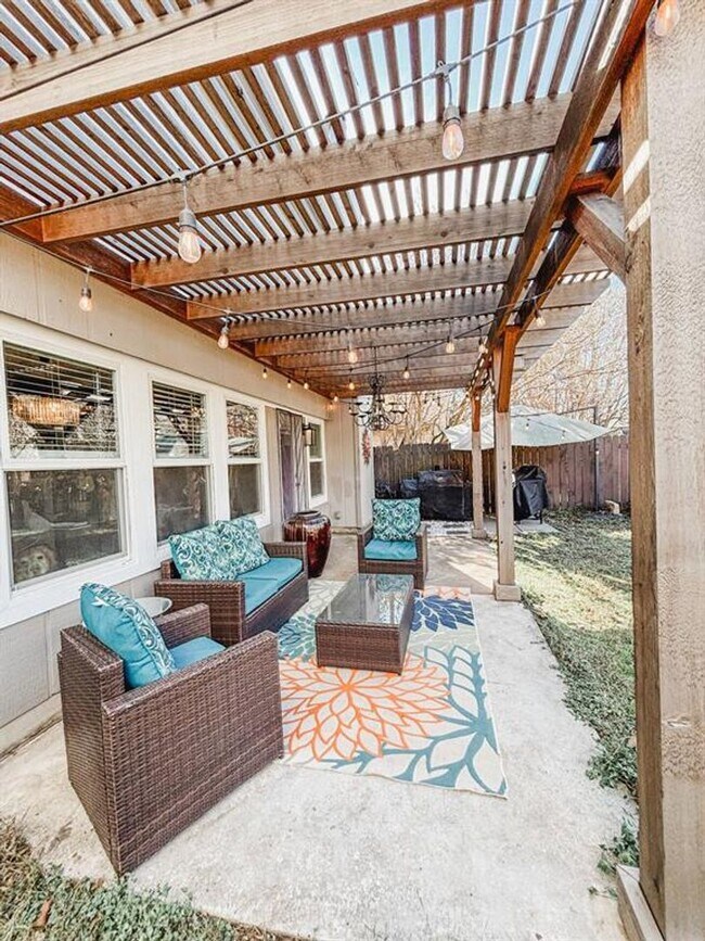 Building Photo - Northwest Austin / Milwood/Rattan Creek Su...