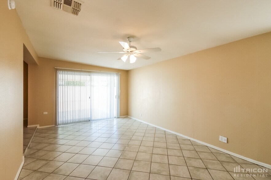 Building Photo - 3202 W Wood Dr