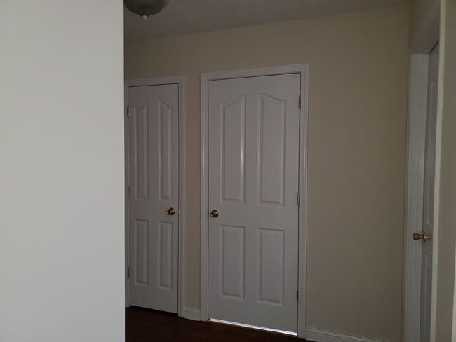 Building Photo - 197&amp;199 Scottie Drive