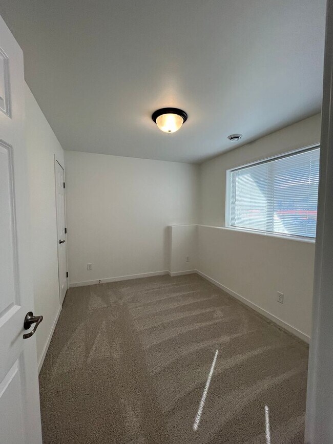 Building Photo - The Wilds Townhomes