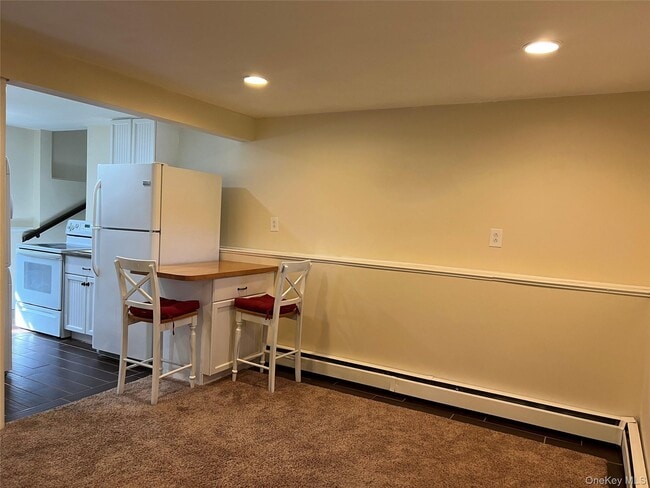 Building Photo - 278 Swan Lake Dr