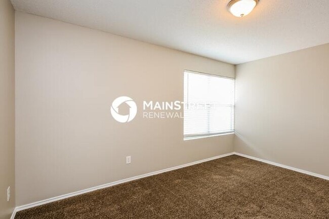 Building Photo - 5 Bedroom Pet-Friendly Home in Fort Worth, TX with Main Street Renewal