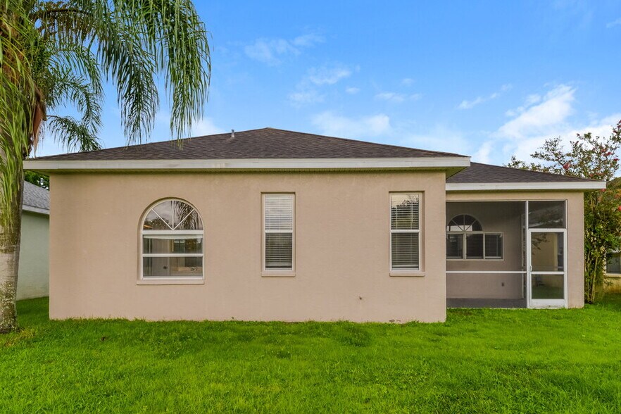 Building Photo - 6210 Blackberry Ln