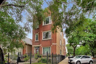 Building Photo - 1301 N Oakley Blvd