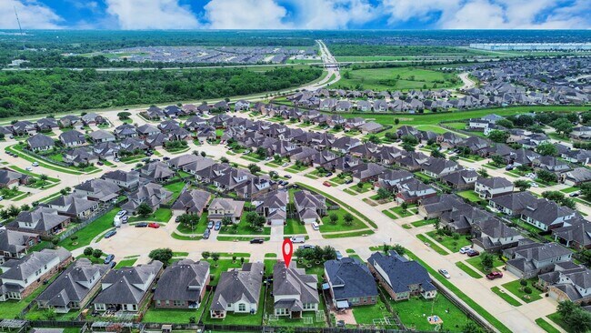 Building Photo - 2406 Aura Ct