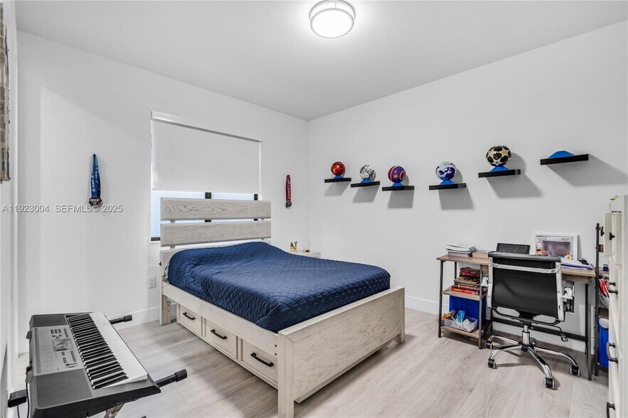 Building Photo - 4363 NW 81st Ave