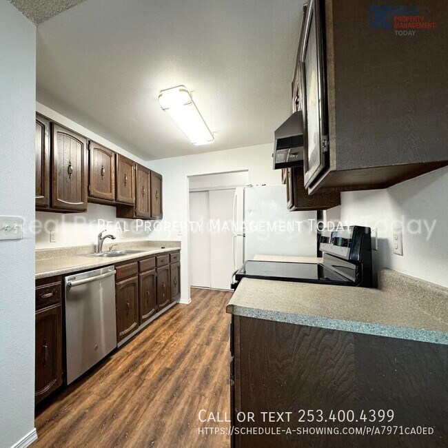 Building Photo - 4417 76th Ave W
