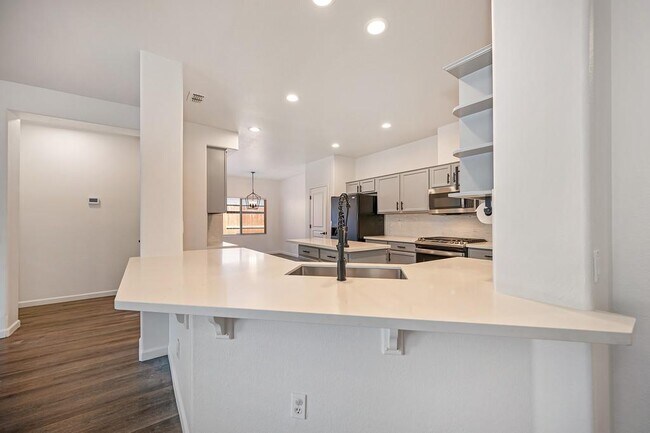 Building Photo - 238 St Tropez Ln