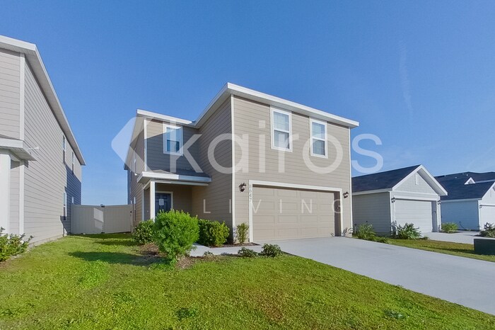Building Photo - 8647 SW 43rd Ter