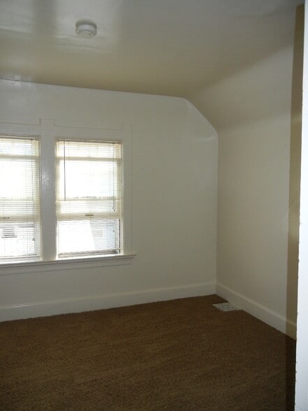 Building Photo - 2568 N Cramer St