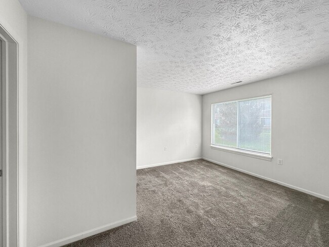 Building Photo - Battle Creek 3 Bedroom / 2 Bath Apartment – Available Now!