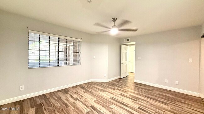 Building Photo - 1211 N Miller Rd