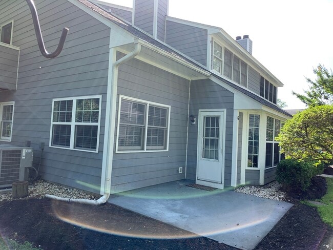Primary Photo - 1203 Tiffany Ln