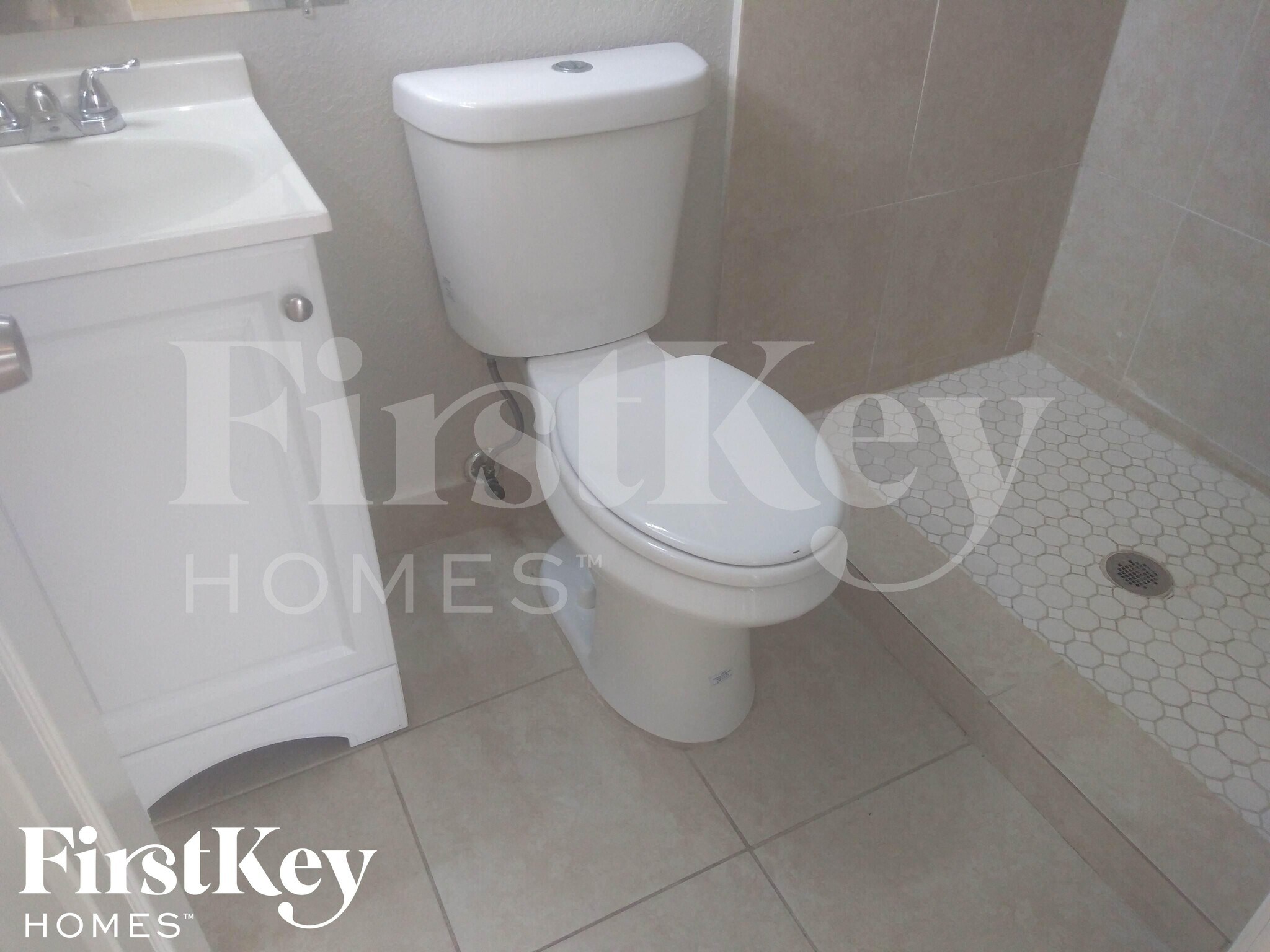 Building Photo - 3740 NW 4th Pl
