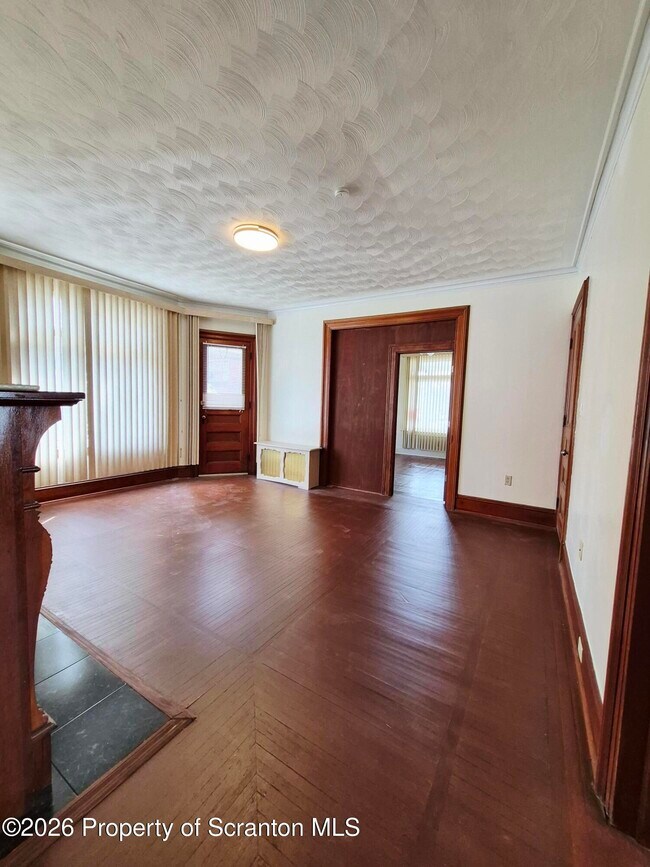 Building Photo - 109 Salem Ave