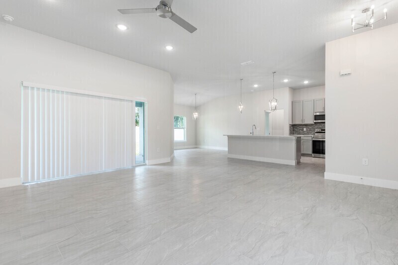 Building Photo - 30 Easterly Pl