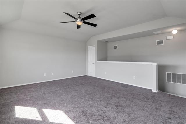 Building Photo - 4080 Serene Dr
