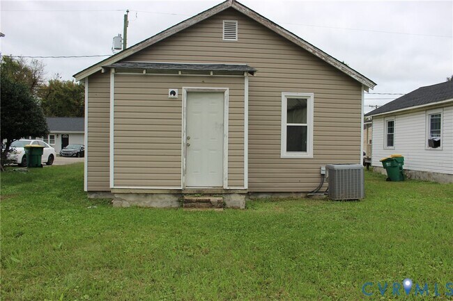 Building Photo - 2304 Raleigh St