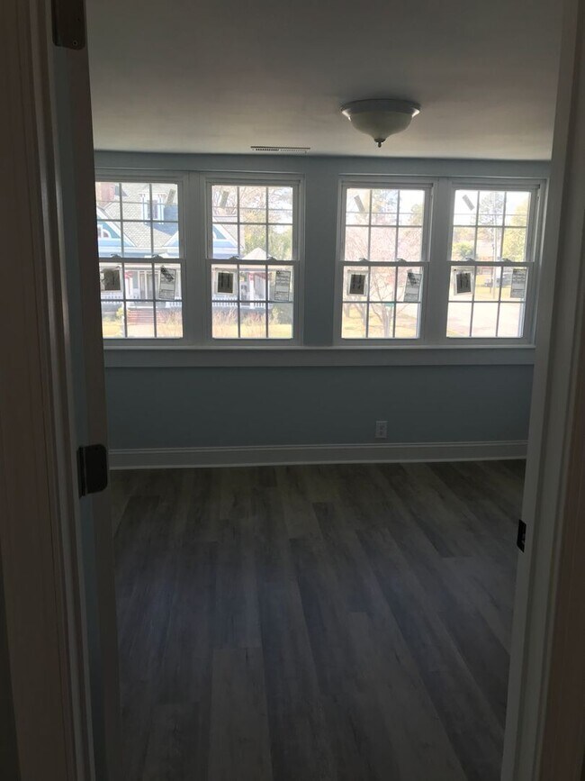 Building Photo - 1001 S 8th St