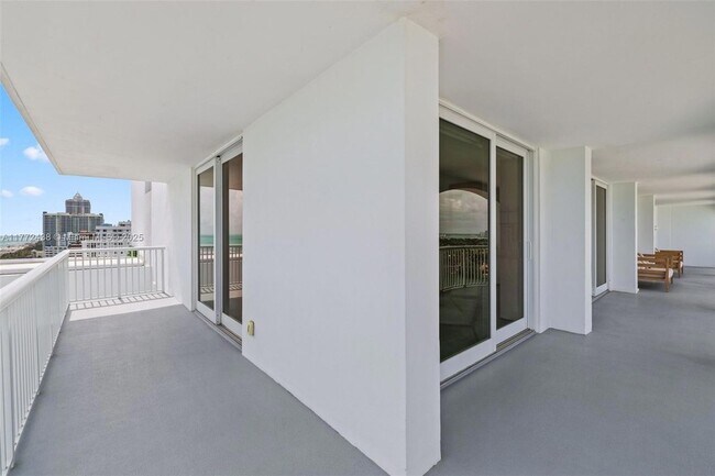 Building Photo - 5401 Collins Ave