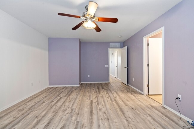 Building Photo - 6066 S Cedar Elm Ln