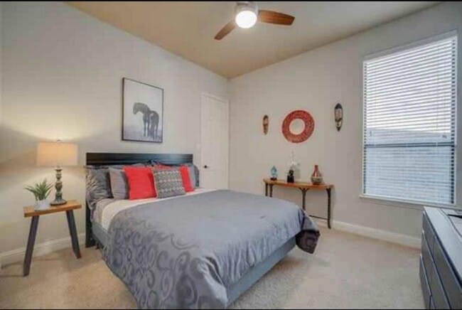 Building Photo - 241 Carrington Ln