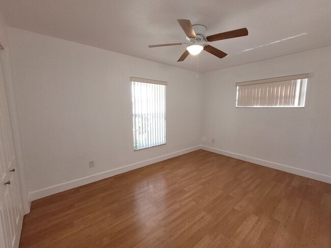 Building Photo - 10 Winding Ridge Rd