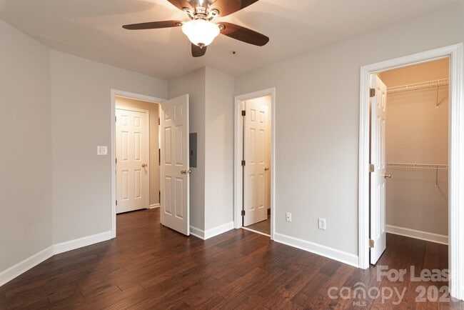 Building Photo - 17522 Tuscany Ln