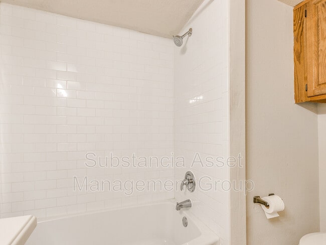 Building Photo - 14443 N Pennsylvania Ave