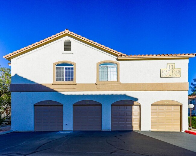 Building Photo - 2 Bedroom 2nd Floor West Vegas Condo