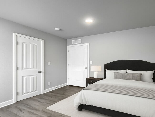 Building Photo - Charming 3BR/2BA Renovated Duplex | Ranch-Style Living in Colonial Gardens