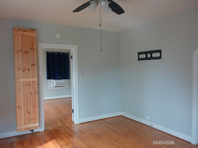 Building Photo - 4619 Ave S