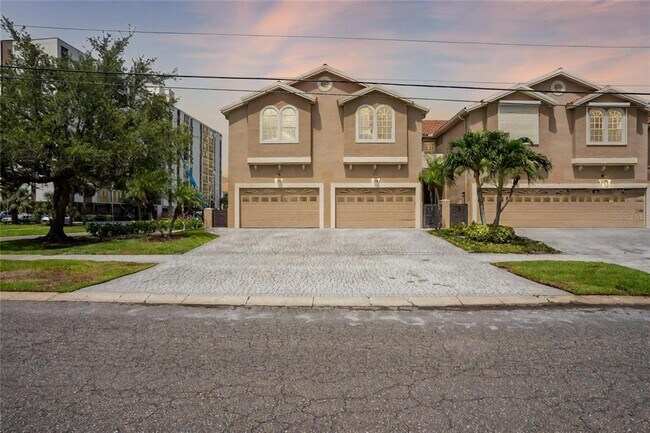Building Photo - 348 Larboard Way