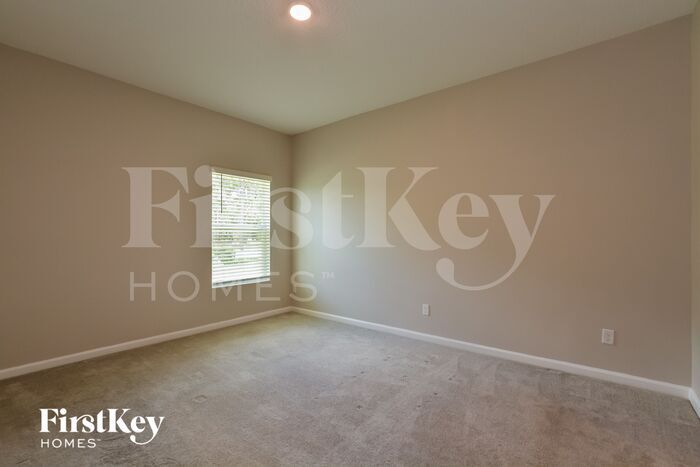 Building Photo - 3577 Fernanda Dr
