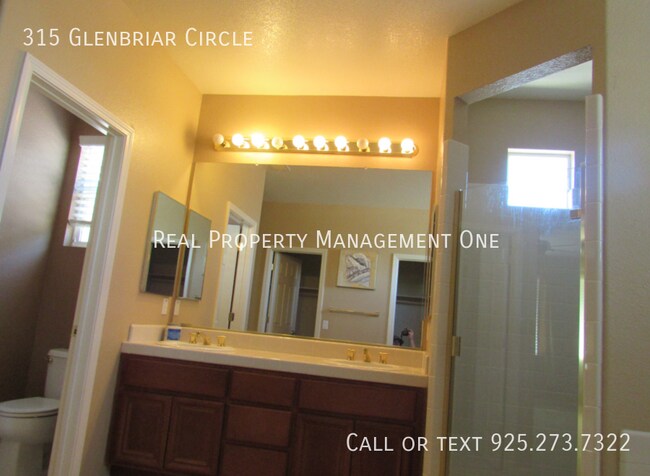 Building Photo - 315 Glenbriar Cir
