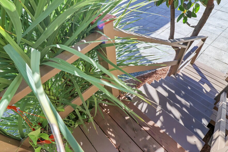 Building Photo - 1075 43rd St