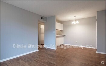 Building Photo - 4033 Hunters Ridge Dr SW